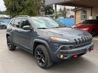 2017 JEEP CHEROKEE TRAILHAWK L PLUS // ONLY 44K MI // 1 OWNER FREE 90 DAY WARRANTY // FULLY LOADED // PRISTINE CONDITION - Image 4