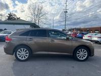 2011 Toyota Venza 4dr Wgn I4 FWD (Natl) Middle TN Blvd. Murfreesboro, TN - Image 7