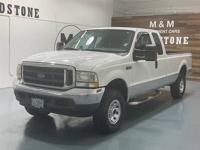 2004 Ford F-250 4x4 4WD F250 XLT / 5.4L V8 / NEW TIRES / ONLY 49K MILM&M Investment Cars - Gladstone - Image 2