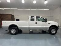 2004 Ford F-250 4x4 4WD F250 XLT / 5.4L V8 / NEW TIRES / ONLY 49K MILM&M Investment Cars - Gladstone - Image 5