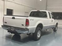 2004 Ford F-250 4x4 4WD F250 XLT / 5.4L V8 / NEW TIRES / ONLY 49K MILM&M Investment Cars - Gladstone - Image 9