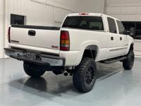 2007 GMC Sierra 2500 4x4 4WD SLT Classic Crew Cab / 6.6L DIESEL / LBZM&M Investment Cars - Gladstone - Image 8