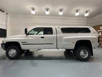 2002 Dodge Ram 3500 4x4 4WD SLT Laramie DUALLY / 5.9l DIESEL / 94K MIM&M Investment Cars - Gladstone - Image 4
