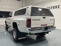 2002 Dodge Ram 3500 4x4 4WD SLT Laramie DUALLY / 5.9l DIESEL / 94K MIM&M Investment Cars - Gladstone - Image 9