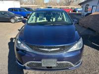 2017 Chrysler Pacifica Touring L Plus WE FINANCE! ALL CREDIT WELCOME! NO DEALER FEES - Image 3