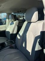 2017 Chrysler Pacifica Touring L Plus WE FINANCE! ALL CREDIT WELCOME! NO DEALER FEES - Image 10