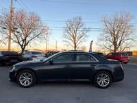 2016 Chrysler 300 4dr Sdn Limited RWD Middle TN Blvd. Murfreesboro, TN - Image 6