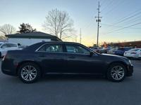 2016 Chrysler 300 4dr Sdn Limited RWD Middle TN Blvd. Murfreesboro, TN - Image 7