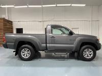 2014 Toyota Tacoma 4x4 4WD Regular Cab / 2.7L 4 Cyl / 5-SPEED MANUAL TM&M Investment Cars - Gladstone - Image 5