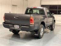 2014 Toyota Tacoma 4x4 4WD Regular Cab / 2.7L 4 Cyl / 5-SPEED MANUAL TM&M Investment Cars - Gladstone - Image 8