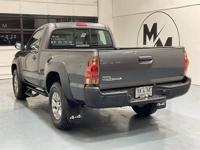 2014 Toyota Tacoma 4x4 4WD Regular Cab / 2.7L 4 Cyl / 5-SPEED MANUAL TM&M Investment Cars - Gladstone - Image 9