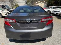 2014 Toyota Camry XLE * Highway miles * Very nice city of atlanta - Image 6