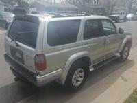 2000 Toyota 4 Runner - Financing Available! - Image 6