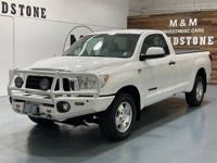 2007 Toyota Tundra SR5 Regular Cab / 4.7L V8 / LONG BED / ZERO RUST TM&M Investment Cars - Gladstone - Image 2