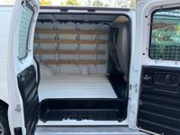 2014 GMC SAVANA G2500HD V8 186K.MI.ALL POWER WHITE CARGO VAN***SALE*** PORTLAND OREGON - Image 10