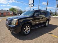 2012 GMC YUKON DENALI 6.2 V-8 CAPTAIN CHAIRS THIRD ROW SEATING NICE NORTH MCALLEN - Image 2