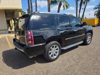 2012 GMC YUKON DENALI 6.2 V-8 CAPTAIN CHAIRS THIRD ROW SEATING NICE NORTH MCALLEN - Image 5
