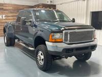 1999 Ford F-350 4x4 4WD F350 Lariat / 7.3L DIESEL / DUALLY / 118K MILM&M Investment Cars - Gladstone - Image 3