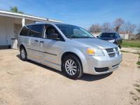 Dodge Grand Caravan Mobility Van with Transfer Seat - Clean Title Angleton - Image 5