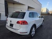 Volkswagen Touareg Financing available/Nationwide delivery Roselle - Image 7