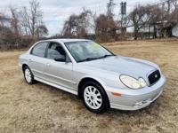 2004 Hyundai Sonata GLS 4dr Sedan _Hyundai_ _Sonata_ _Sedan_ - Image 4