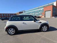 2011 Mini Cooper - stick! fairfield co, CT - Image 6