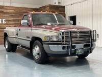 1994 Dodge Ram 3500 Laramie Regular Cab/ DUALLY/ 5.9L DIESEL/92K MILEM&M Investment Cars - Gladstone - Image 3
