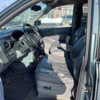 2005 Chrysler Town and Country, leather, 3rd row, runs good! Olney, Philly - Image 4