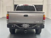 2001 Toyota Tundra 4x4 4WD SR5 / 4.7L V8 /1-OWNER/ LIFTED /77K MILESM&M Investment Cars - Gladstone - Image 7