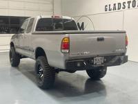 2001 Toyota Tundra 4x4 4WD SR5 / 4.7L V8 /1-OWNER/ LIFTED /77K MILESM&M Investment Cars - Gladstone - Image 9