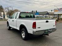 💥CLEAN 2001 Ford F-150 XL 4.6L V8 4X4💥 South Salem - Image 4