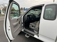 💥CLEAN 2001 Ford F-150 XL 4.6L V8 4X4💥 South Salem - Image 8