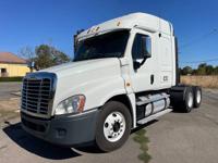2014 FREIGHTLINER CASCADIA MIDROOF SLEEPER SAN FRANCISCO - Image 2