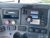 2014 FREIGHTLINER CASCADIA MIDROOF SLEEPER SAN FRANCISCO - Image 10