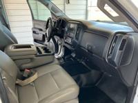 2016 GMC K3500 CREW CAB GAS 4WD FLATBED NOBLE - Image 10