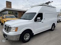 2015 Nissan NV 3500 NV3500 SL High Roof, Satellite Cargo van Arlington heighs - Image 2