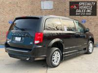 2019 Dodge Grand Caravan Wheelchair Accessible Mobility Van Skokie - Image 7