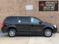 2019 Dodge Grand Caravan Wheelchair Accessible Mobility Van Skokie - Image 9