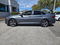 2023 Volkswagen Jetta SE VW AUTONATION Call (904) 329-7804 to confirm availability - March 24th - Image 10