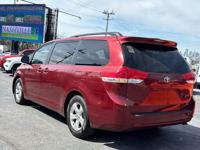 2013 Toyota Sienna LE 7 Passenger Auto Access Seat 4dr Mini Van CRYSTAL AUTO SALES INC ~ 2204 Nolensville Pike NASHVILLE - Image 7