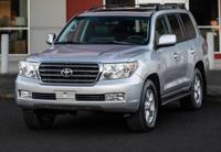 2011 TOYOTA LANDCRUISER 4WD TONS OF SERVICE RECORDS SEATS 8 lx570 HARD TO FIND, RUST FREE LANDCRUISER - Image 2