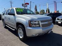 2013 Chevrolet Suburban LT 4x4 4dr SUV (6215 SE 82 AVE PORTLAND,OR 972 - Image 4