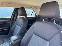 2019 Chrysler 300 Touring RWD - Image 8