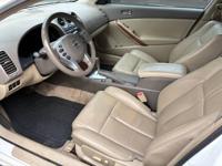 2008 Nissan Altima coupe 2.5S Aurora - Image 6