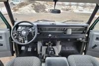 2001 Land Rover Defender 110 Td5 5-Speed New York - Image 7