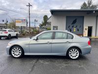 💥BEAUTIFUL 2006 BMW 330i Sedan LOW MILES CLEAN💥 South Salem - Image 3