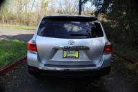 2012 Toyota Highlander SE Lancaster Dr Se Salem OR 97317 - Image 9