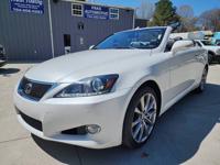 2015 Lexus IS 250C Base 2dr Convertible - Image 3