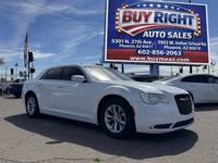 2020 Chrysler 300 💥EXCELLENT CONDITION 💥 - Image 2