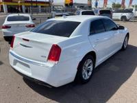 2020 Chrysler 300 💥EXCELLENT CONDITION 💥 - Image 4